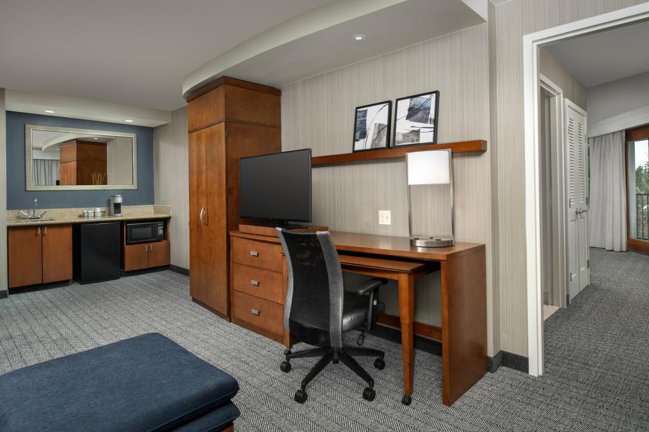 Courtyard By Marriott Seattle Kirkland Ξενοδοχείο Εξωτερικό φωτογραφία