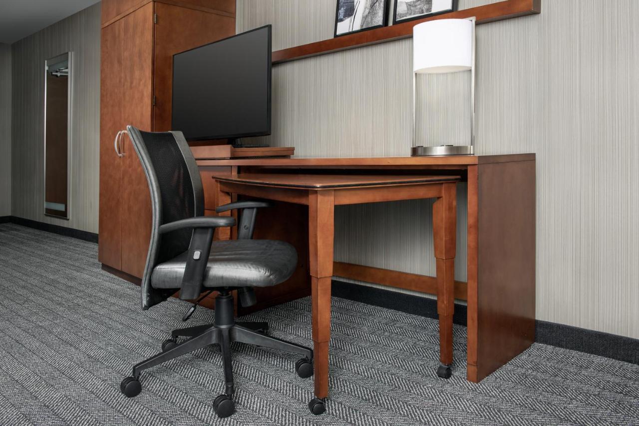 Courtyard By Marriott Seattle Kirkland Ξενοδοχείο Εξωτερικό φωτογραφία
