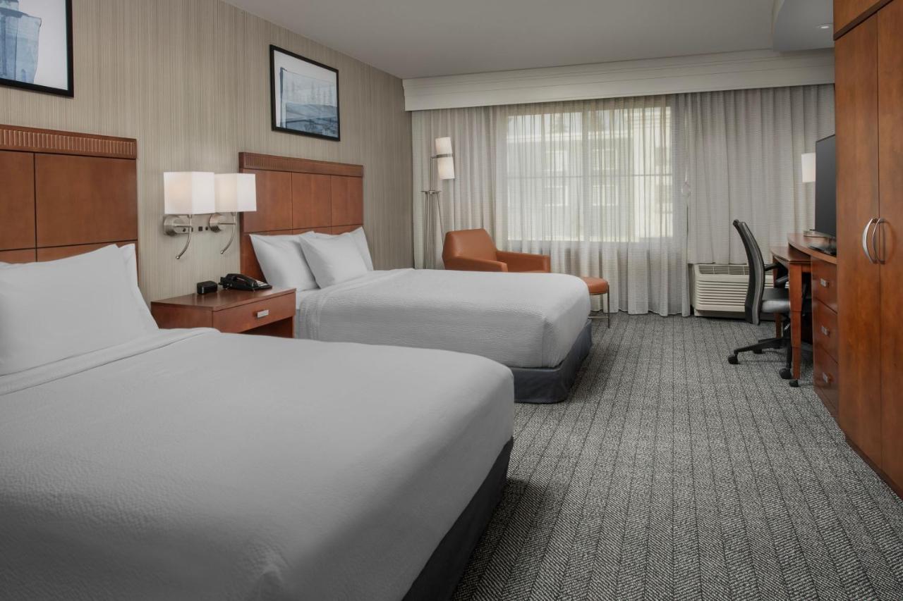 Courtyard By Marriott Seattle Kirkland Ξενοδοχείο Εξωτερικό φωτογραφία