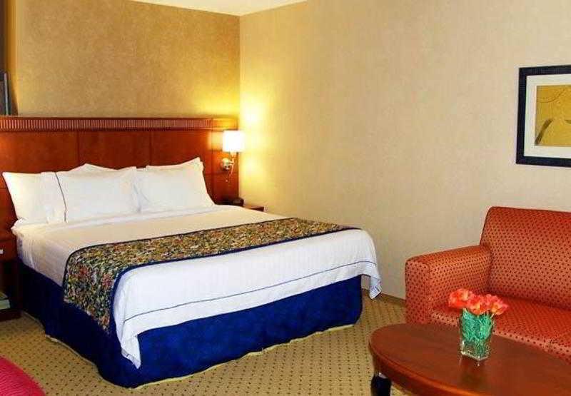 Courtyard By Marriott Seattle Kirkland Ξενοδοχείο Δωμάτιο φωτογραφία